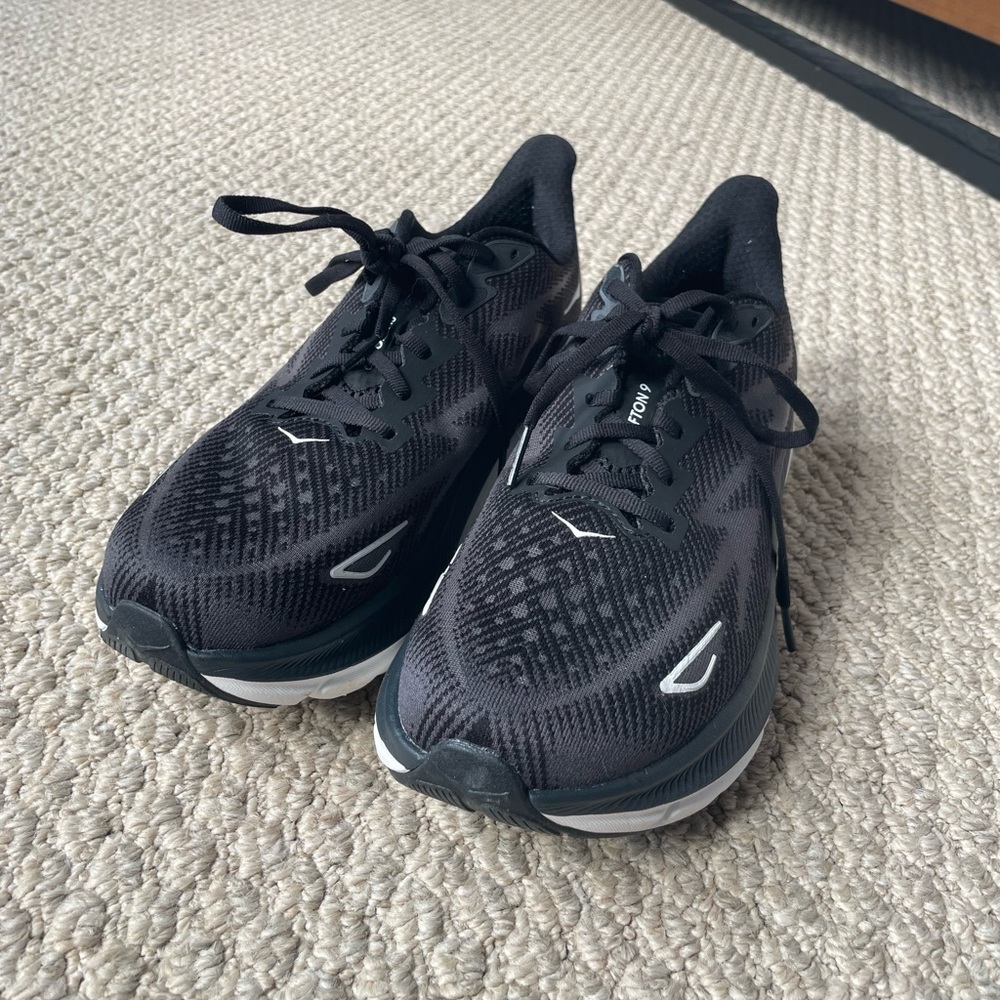 Hoka Clifton 9